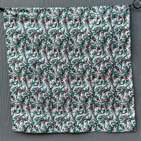 Set of 4 Crate&Barrel Block Printed Napkins - Picture 2 of 10